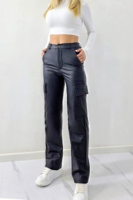 pantaloni piele ecologica cu buzunare aplicate