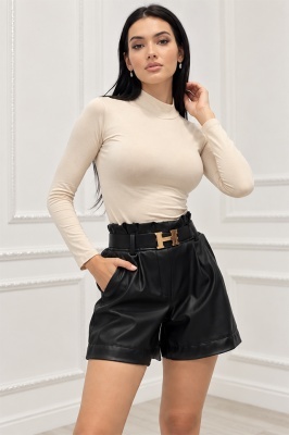 Pantaloni scurți ZAIRA vedere spate cu talie elastică, negru