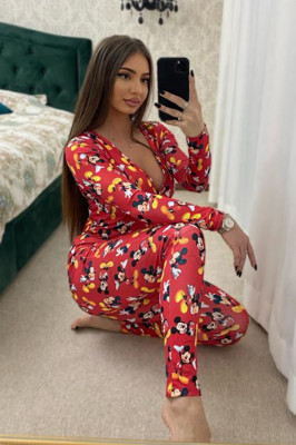 Pijama lunga tip salopeta Vicky, cu maneca lunga, inchidere cu nasturi si imprimeuri dive2