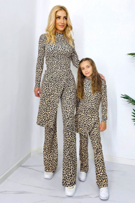 Set casual mama/fiica Agathea, pantaloni tetra evazati si bluza lunga asimetrica, Animal print 3
