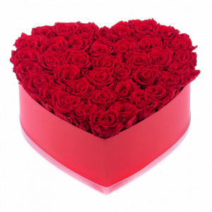 Aranjament floral in cutie inima cu trandafiri de sapun, Rosu