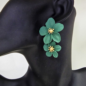 Cercei lungi Sublime Petunia, cu design floral, realistic, in cutie eleganta, Verde inchis3