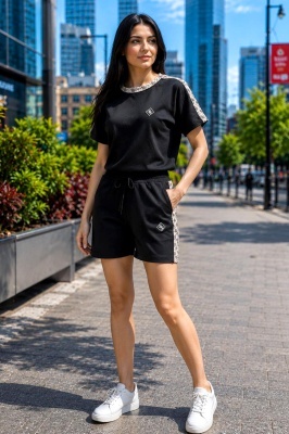 Compleu de dama imprimat Alessa, cu pantaloni scurti si tricou sport, Negru