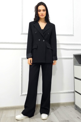costum negru in trend pentru femei de afaceri   