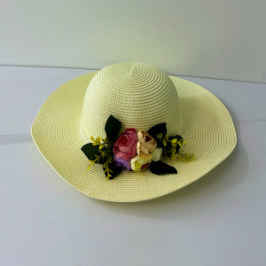 Palarie de plaja pentru femei Flower, din paie cu aranjament floral artificial, Crem1