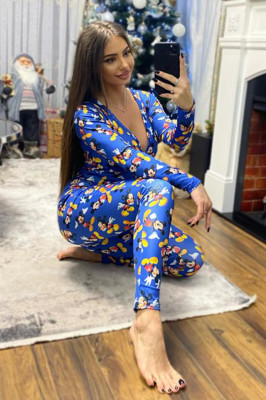 Pijama lunga tip salopeta Vicky, cu maneca lunga, inchidere cu nasturi si imprimeuri diverse, colorate, Blue Mice2