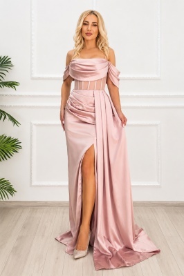 Rochie satinată SABella tip sirenă cu șliț frontal și trenă premium roz prafuit