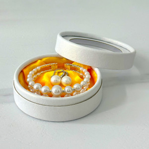 Set accesorii Precious Pearls cu cercei și brățară din perle artizanale, in cutie cadou, Alb 3