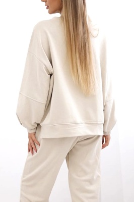 Set doua piese oversize Perfect Life, pantaloni sport si bluza cu emblema pe maneca, Crem la super pret