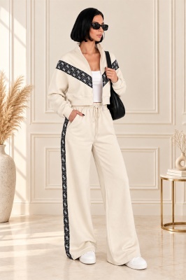 Trening dama Finley, cu hanorac scurt si pantaloni wide leg, Crem