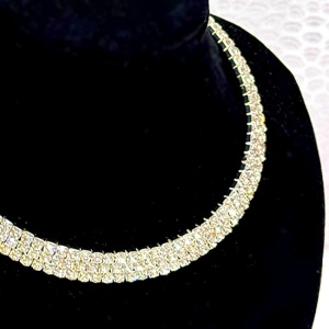 colier elegant de nunta