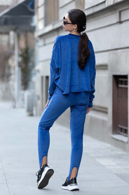 Compleu de catifea Beya - pantaloni cu banda sub talpa si bluza larga - Albastru