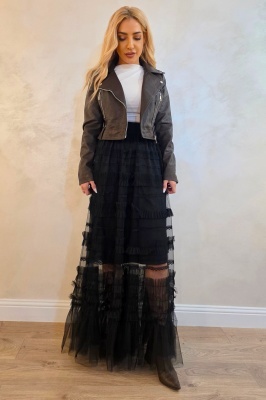fusta eleganta cu volane si dantela negru