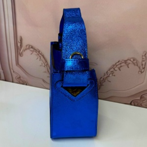 Geanta eleganta ChicCarry Metalizat, din piele naturala si curea detasabila, Albastru Royal lateral