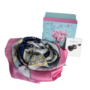 Pachet cadou femei ForYou, brosa vioara si esarfa din matase in cutie eleganta 70x70 cm, Fucsia