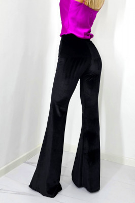 pantaloni evazati spate
