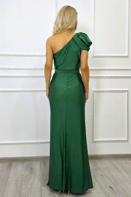 rochie verde eleganta cu un umar si accesoriu in talie detaliu spate 5 bucati