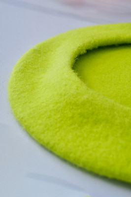 Basca dama French, de tip bereta, Verde lime 5