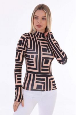 Bluza cropped Bella, pe gat, Desire