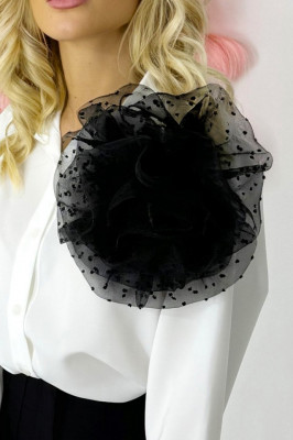 Camasa office Alizee, cu accesoriu floral din organza, Alb/Negru, Marime S/M detaliu