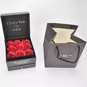 Cutie tip sertar, cu 9 trandafiri, felicitare si punga cadou, Negru, 11x11 cm1