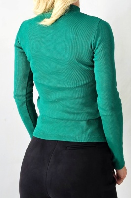 bluza pe gat poze spate