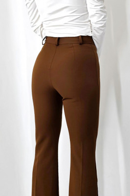 Pantaloni eleganti, Katte, croiala evazata si talie inalta, Maro 2