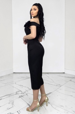 rochie midi bodycon neagra cu umeri goi si flori