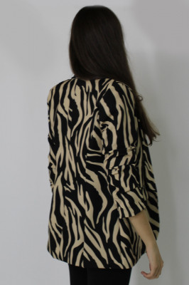 Sacou drept Ariana, fara inchidere, cu maneca lunga si buzunare decorative, Bej Zebra1