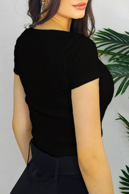 Top scurt Dao, cu efect drapat si decolteu amplu, Negru, Masura universala S/M1