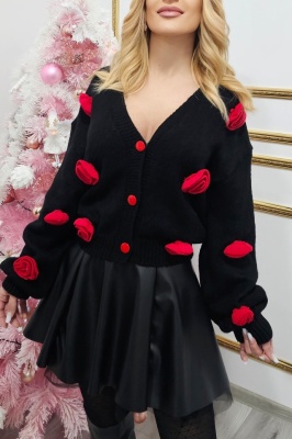 pulovere de dama pe negru cu aplicatii florale