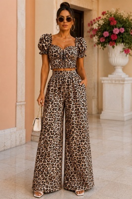 Compleu casual BRISEA, cu top scurt, bufant si pantaloni largi, Animal print