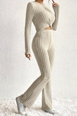 Compleu cu aspect impletit Wayana, bluza crop si pantaloni evazati strech, Crem