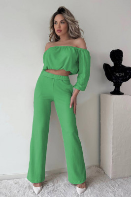 Compleu elegant Alegria, bluza crop cu decolteu elastic pe umeri si pantaloni reiati, evazati, Verde