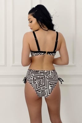 Costum de baie doua piese MANON, sutien balconette cu slip basic, BEJ detaliu spate