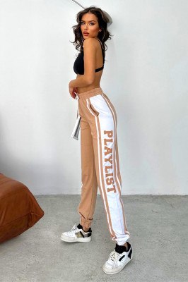 Pantaloni sport Playlist, cu imprimeu bicolor si banda elastica, Crem spate