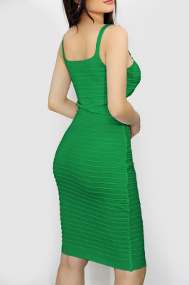 Rochie midi Chick, croiala conica, cu bretele subtiri si lant decorativ, Verde, Masura universala S/M2