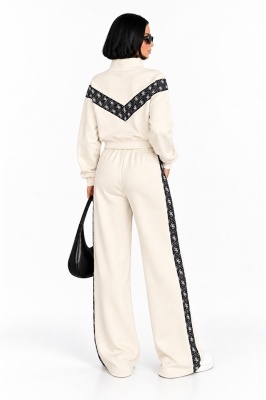 Trening dama Finley, cu hanorac scurt si pantaloni wide leg, Crem, detaliu spate