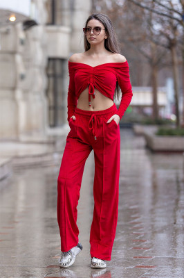 Compleu de catifea Julia, pantaloni evazati si bluza, Rosu1