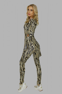 Compleu din doua piese Wonder Zebra, imprimeu cu tonuri realiste, bluza cu slituri laterale si pantaloni cu textura elastica, Galben1