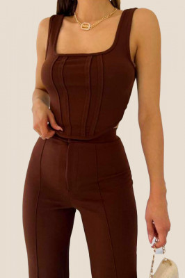 Compleu elegant Allan, top cu decolteu simetric, cusaturi evidentiate si pantaloni evazati, Maro2