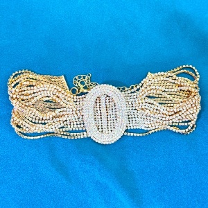 choker foarte elegant