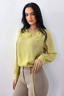 camasa eleganta dama olive cu detalii perla