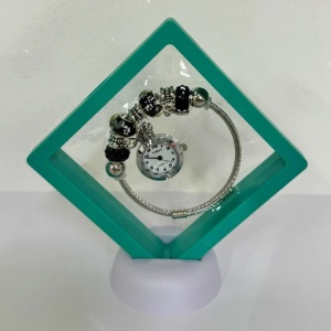 Ceas elegant Silver VSH cu pandativ, margele tip Murano si bratara reglabila, Verde