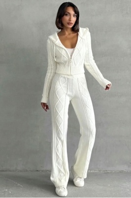 compleu tricotat cu bluza si fermoar