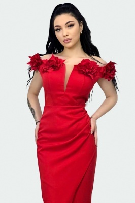 rochie conica rosie cu aplicatii florale couture