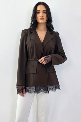 sacou elegant cu cusaturi de evidentiere