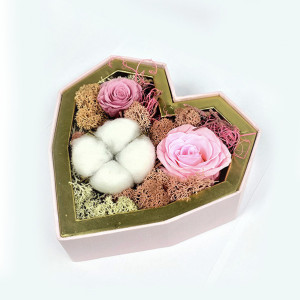 Special6 Aranjament Floral Special cu flori criogenate pe pat de muschi cret si licheni naturali stabilizati