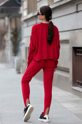 Compleu de catifea Beya - pantaloni cu banda sub talpa si bluza larga - Rosu