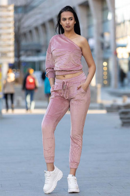 Compleu de catifea Mirabey pantaloni si bluza cu umar gol, Roz-fata